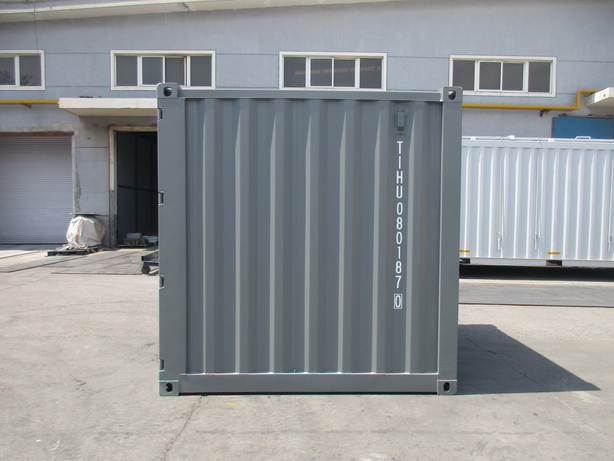 8' Dry Shipping Containers 4