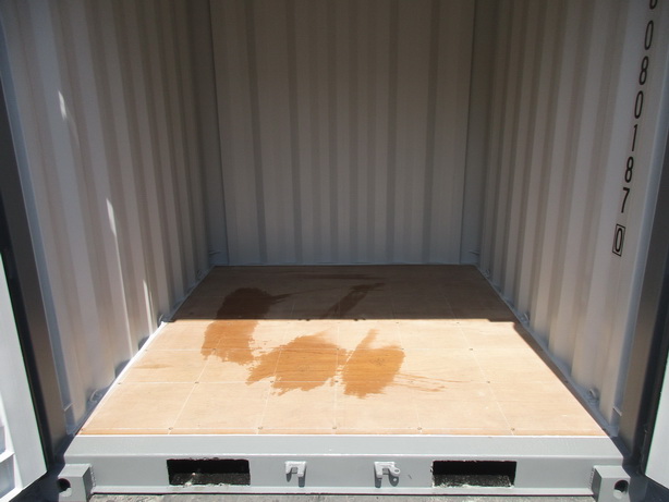 8' Dry Shipping Containers 9